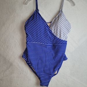 Kona Sol Women's Blue&White Striped Size XL Adjustable Strap One Piece Swimsuit